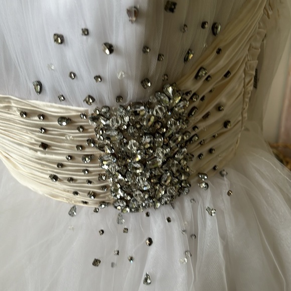 Sherri Hill Prom Dress - Picture 2 of 6